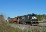 NS 5426 & BNSF 739 on the lead of a grain train